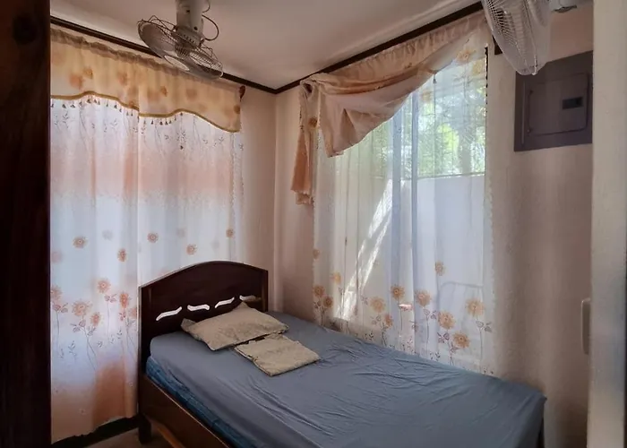 Cabinas En Playas Del Coco Sardinal (Guanacaste)