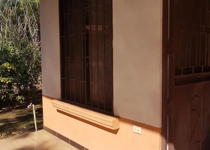 Cabinas En Playas Del Coco * Sardinal (Guanacaste)